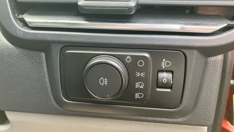 Ford Transit Custom 300 L1 Diesel Fwd 2.0 EcoBlue 136ps H1 Van Limited